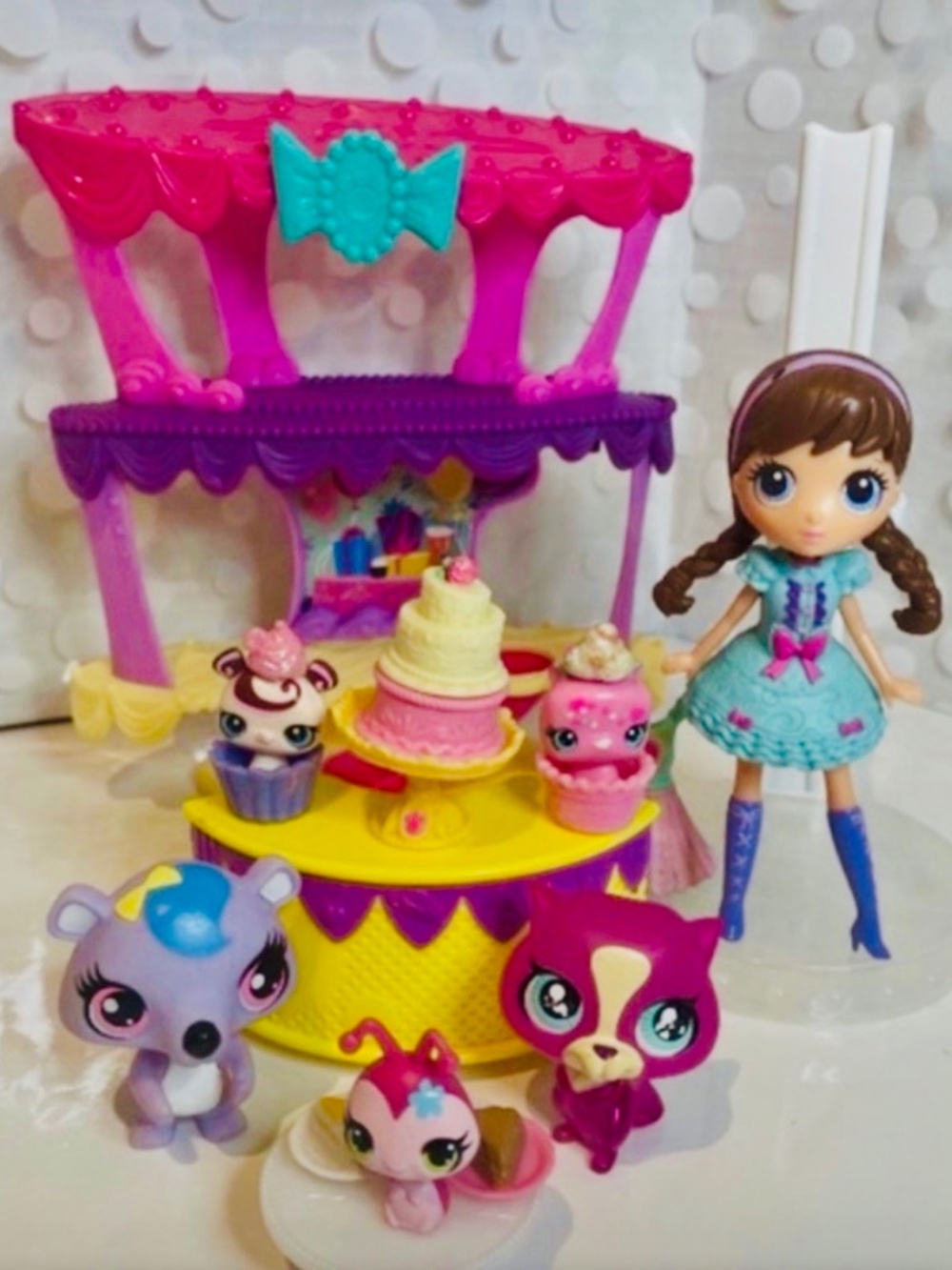 Littlest Pet Shop Sweetest Party Cake Clubhouse Playset